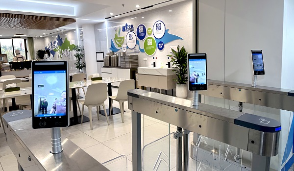 云餐厅+人脸闸机，构建线上线下一体的社区智慧食堂